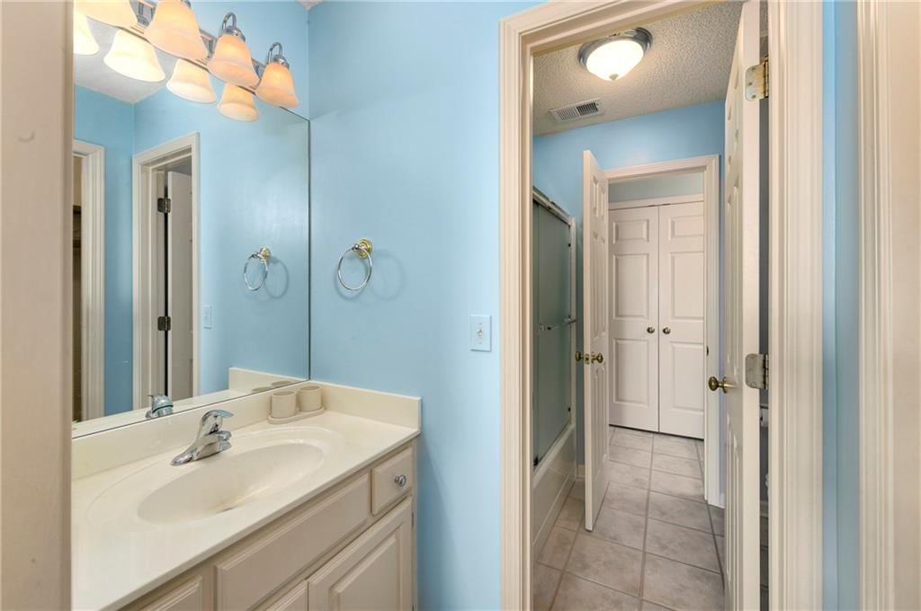 5102 W 161st Terrace — photo 38