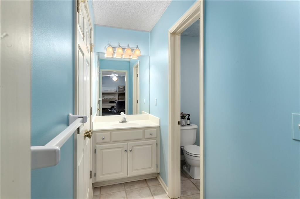5102 W 161st Terrace — photo 39