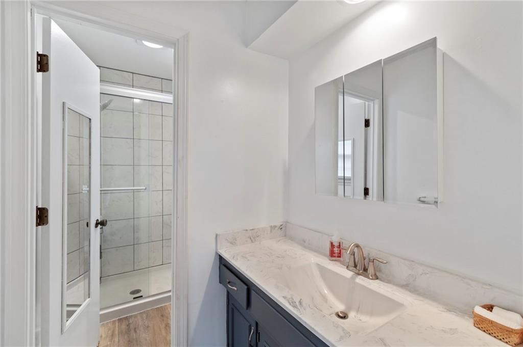 11623 Locust Street — photo 19