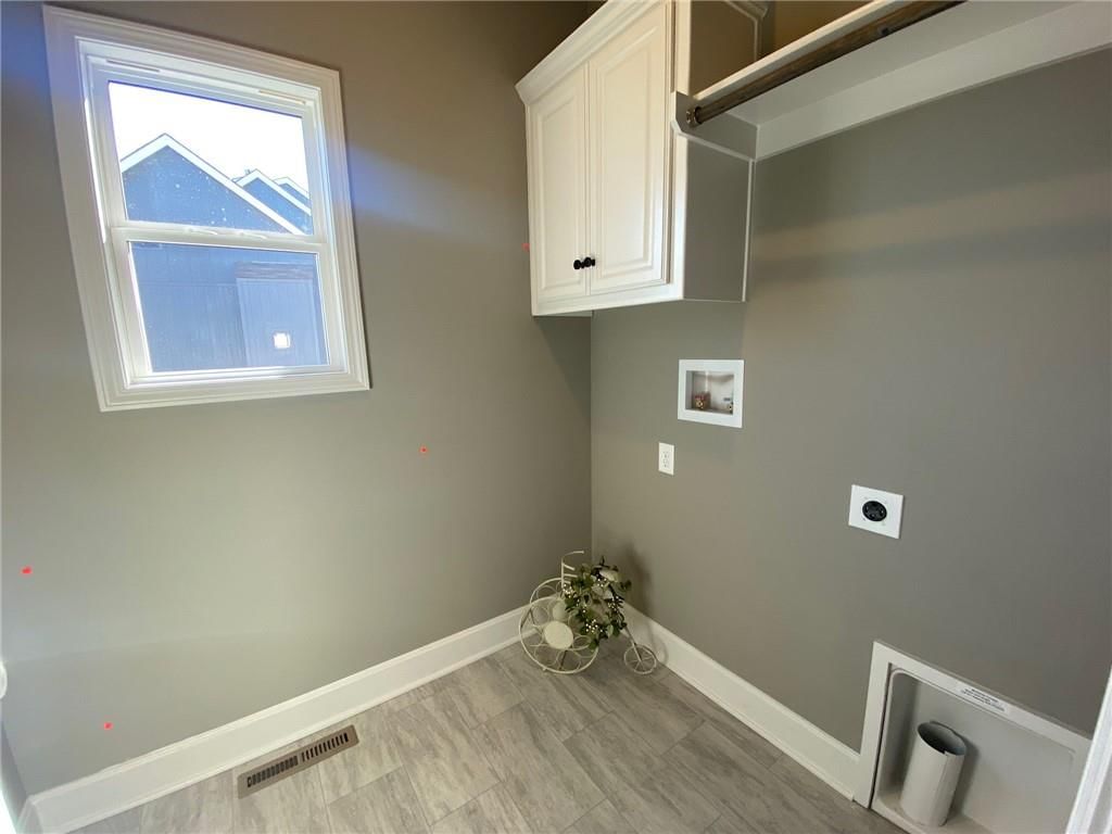 11805 N Wheeling Avenue — photo 13