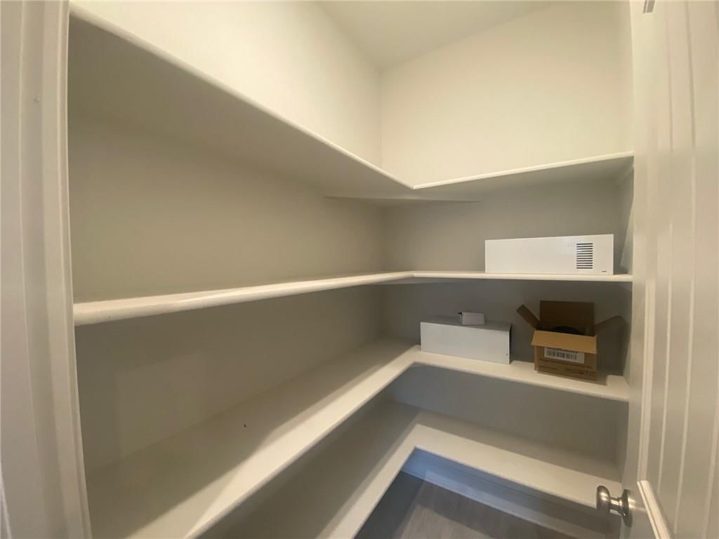 11805 N Wheeling Avenue — photo 14
