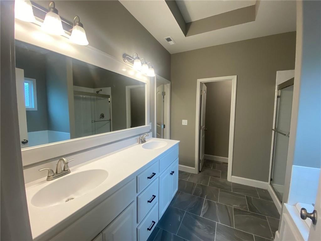 11805 N Wheeling Avenue — photo 16