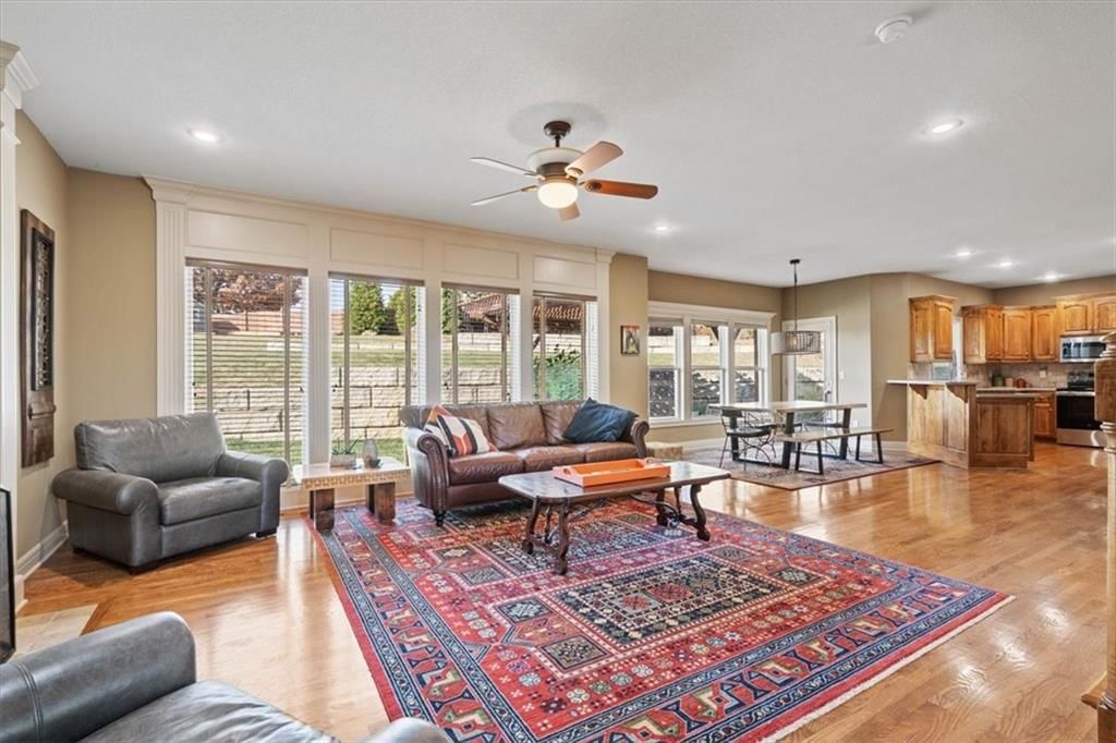 6942 CONSTANCE Street — photo 6