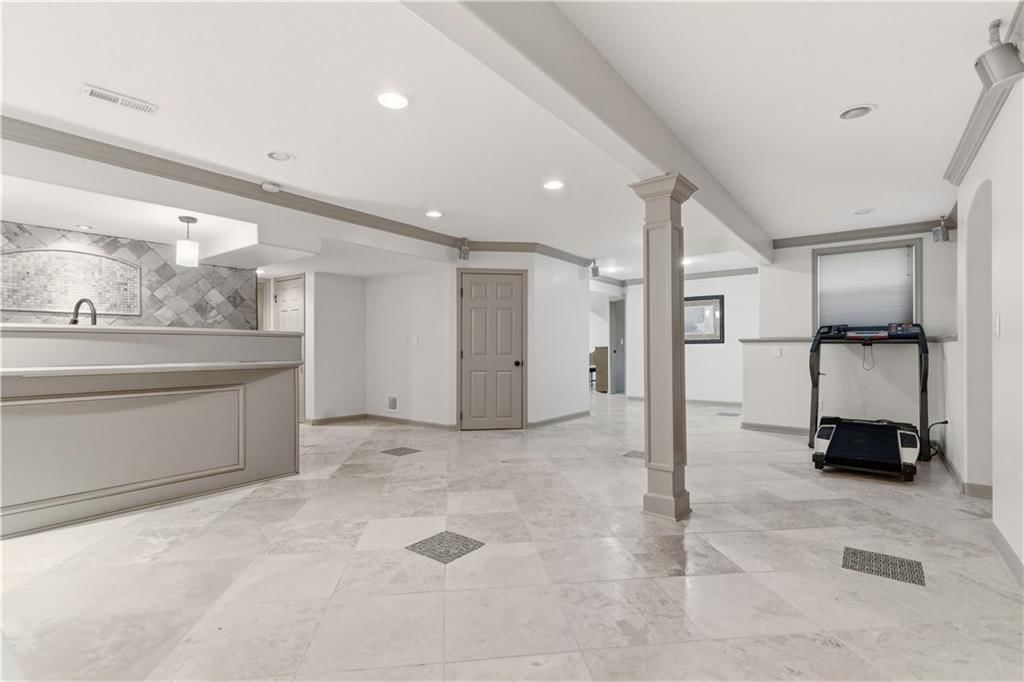 16009 Ash Street — photo 32