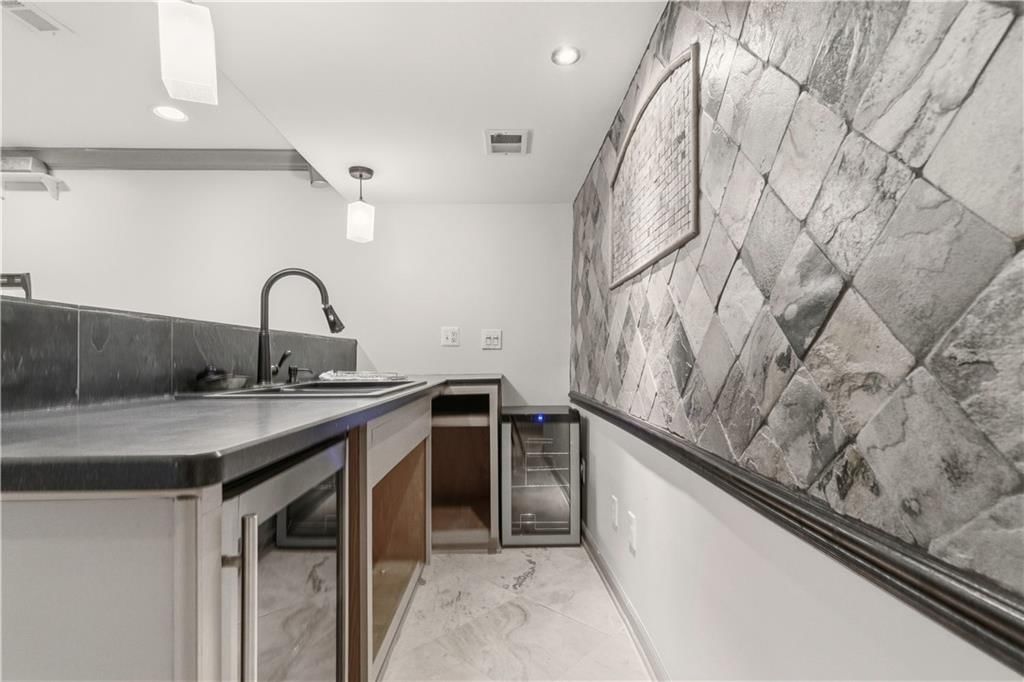 16009 Ash Street — photo 34