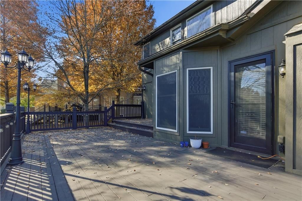 16009 Ash Street — photo 36
