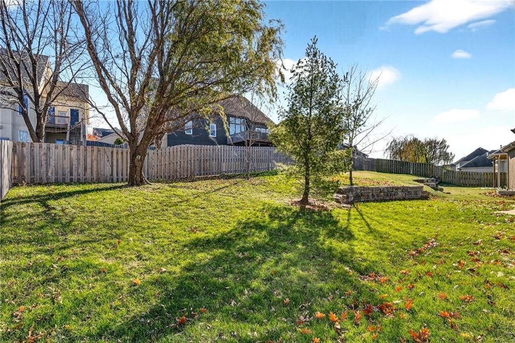 9003 N St Clair Avenue — photo 9