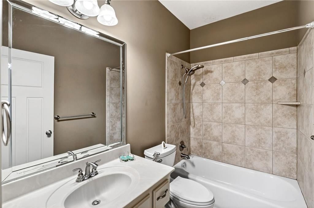 9003 N St Clair Avenue — photo 31