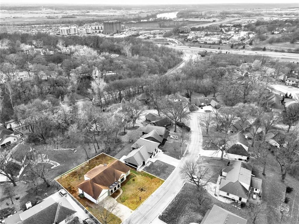 513 NW Briarcliff Road — photo 43