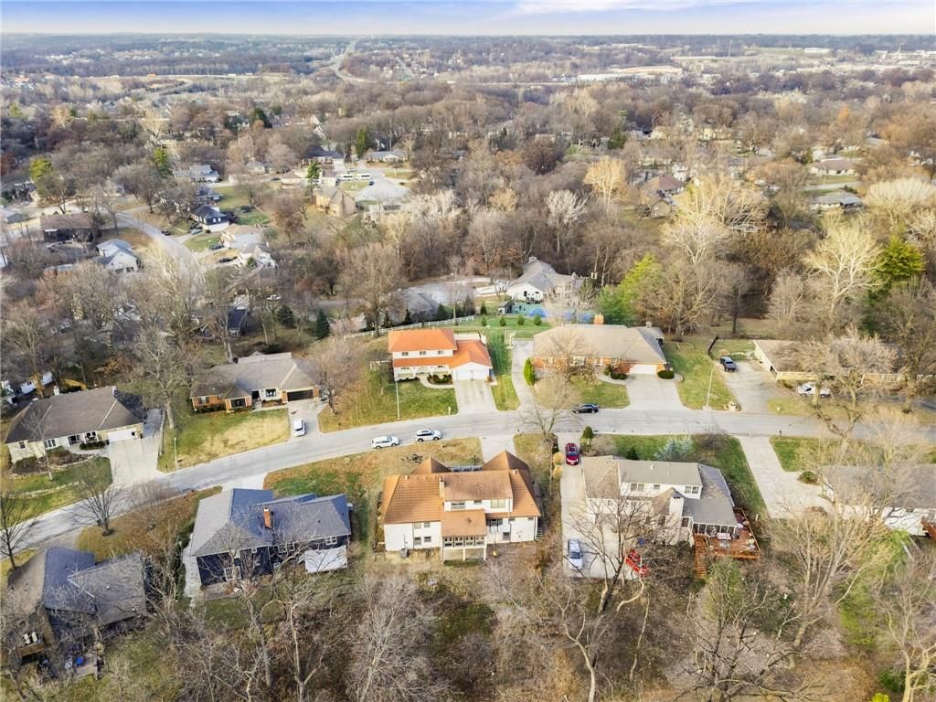 513 NW Briarcliff Road — photo 46