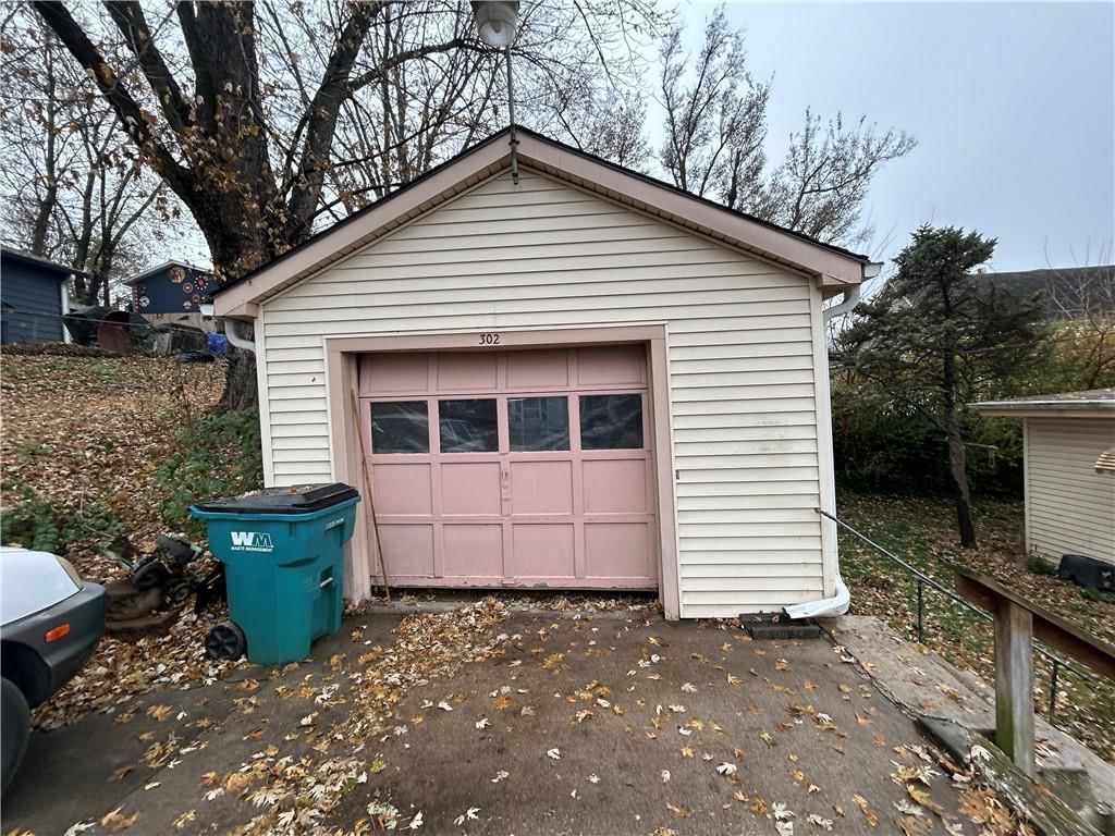 302 Harvard Street — photo 14