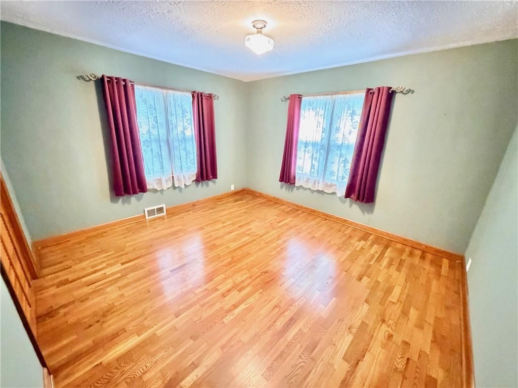 209 W Fort Scott Street — photo 12