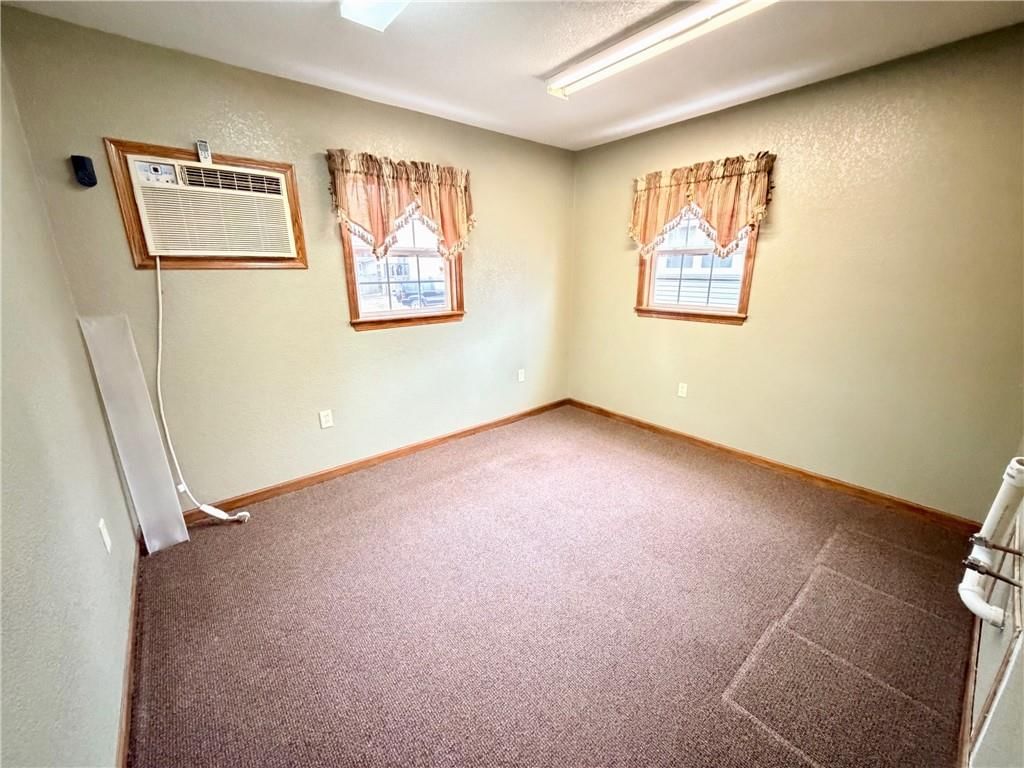 209 W Fort Scott Street — photo 20