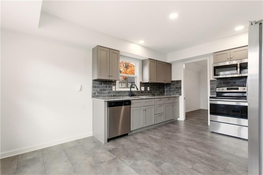 9317 W 82nd Street — photo 13