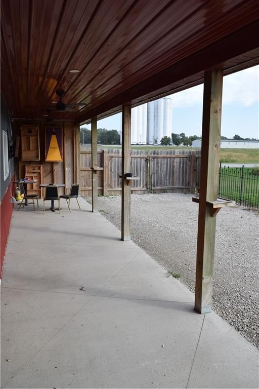26192 Neosho Road — photo 3