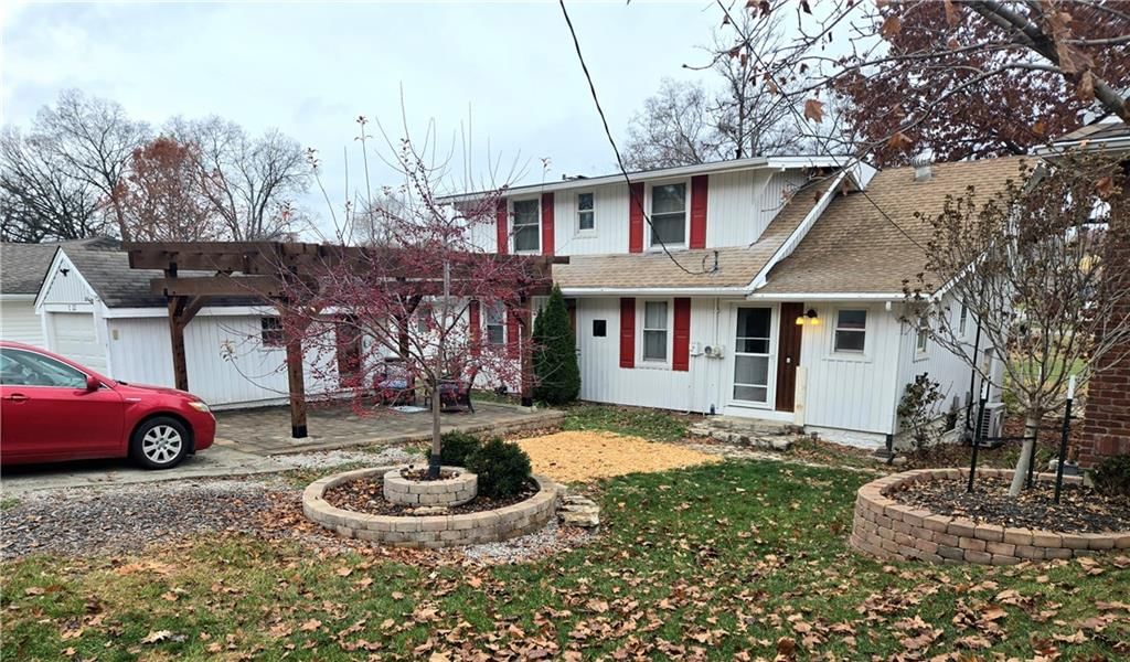 22 Clipper Drive, Lake Tapawingo, MO