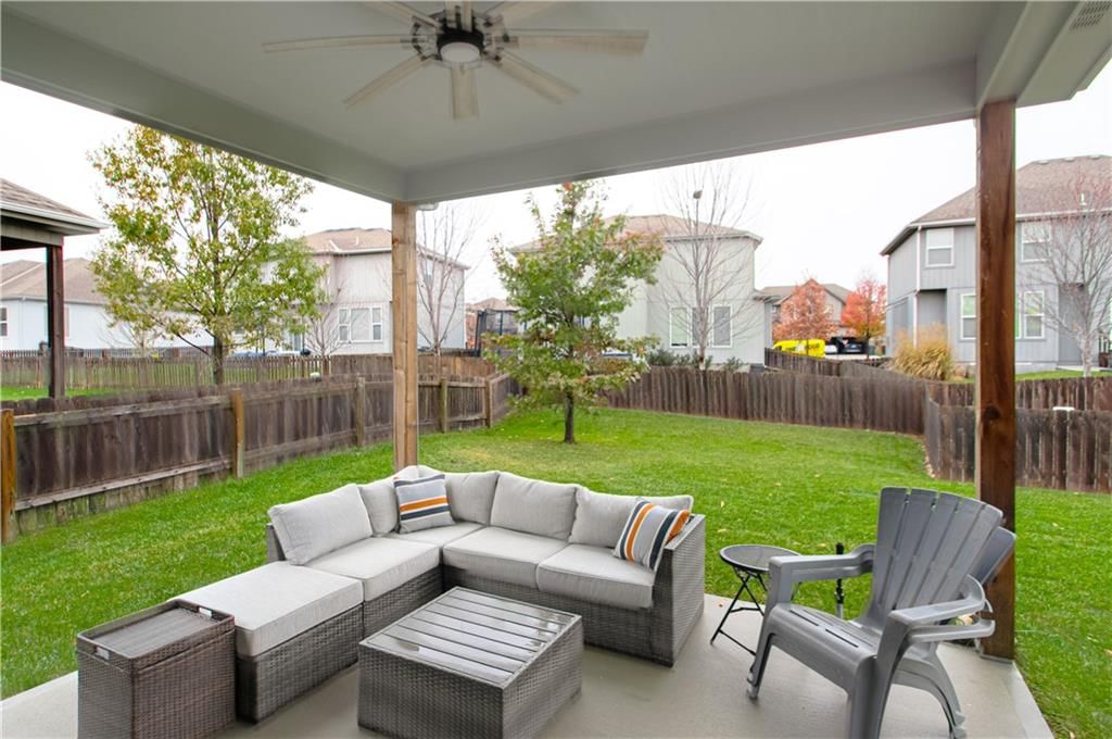 18902 W 166th Terrace — photo 39