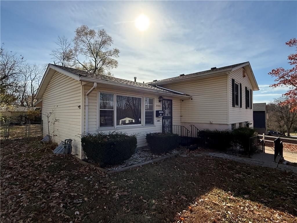 4905 E 41st Street — photo 23