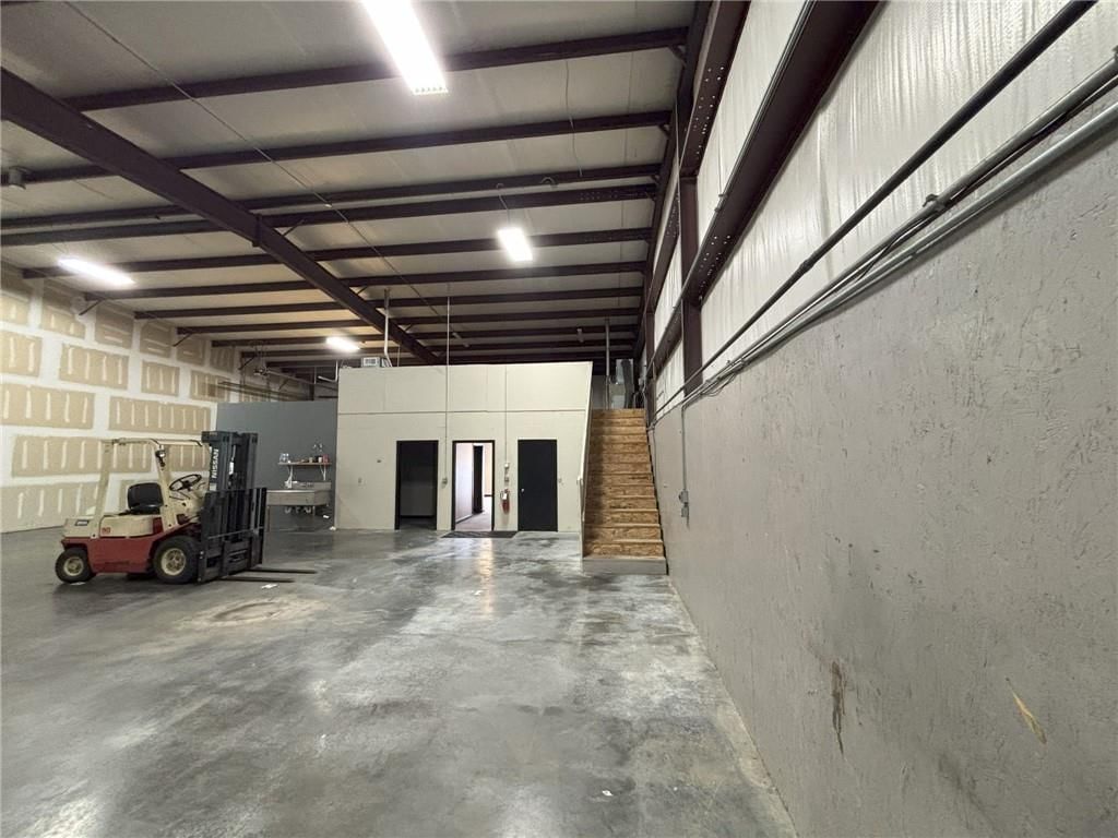 1035 E 23rd Street — photo 23