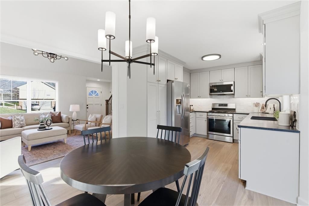1707 NE Duchess Drive — photo 9