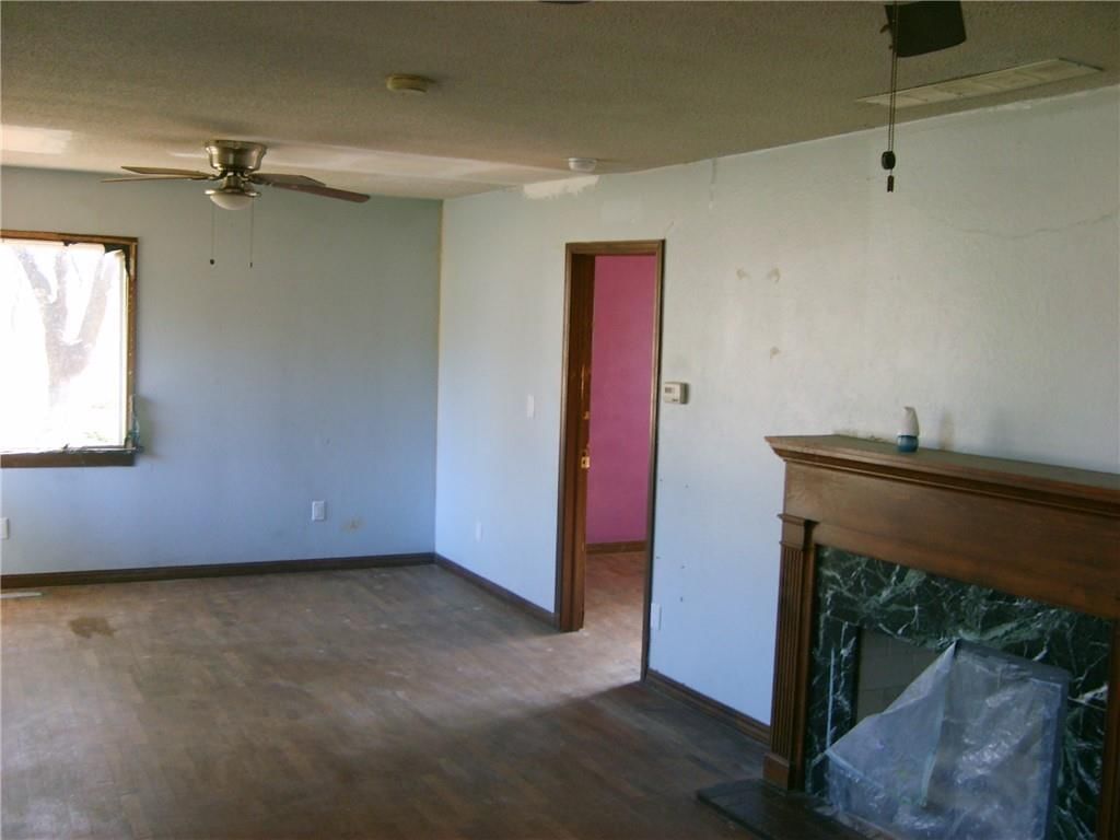 309 W 3rd Street — photo 3