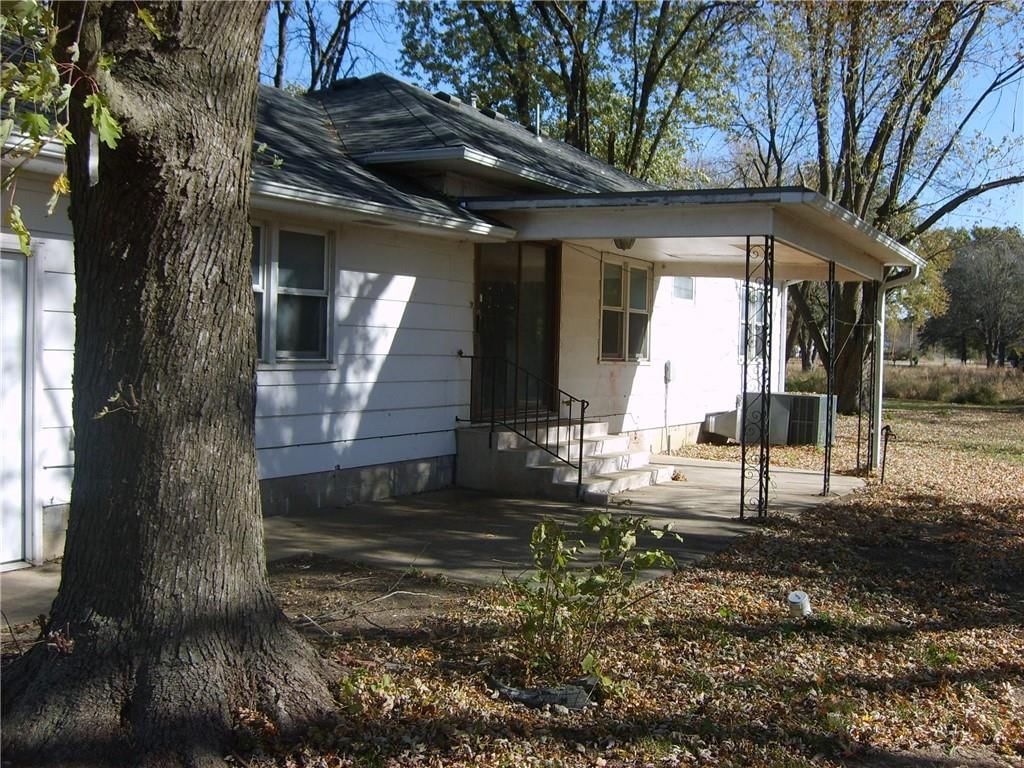 309 W 3rd Street — photo 13