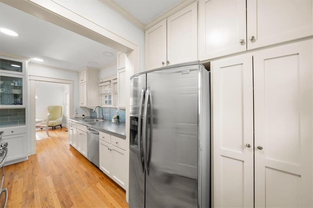 222 W 70 Street — photo 12