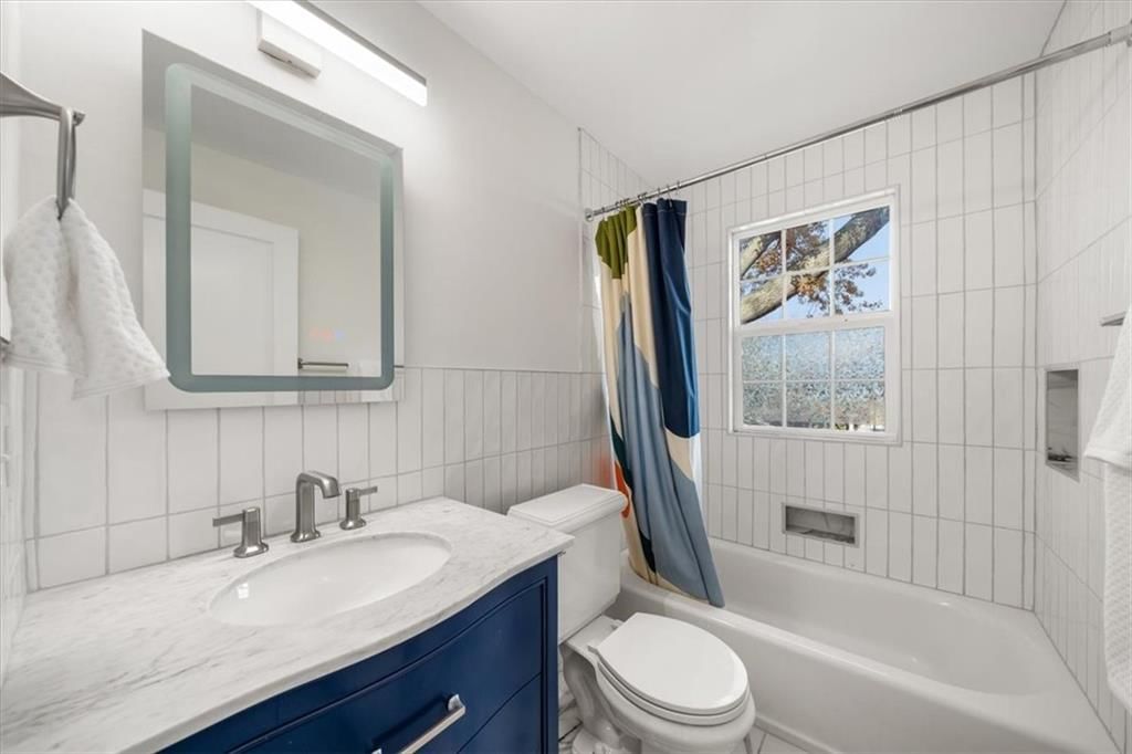 222 W 70 Street — photo 17