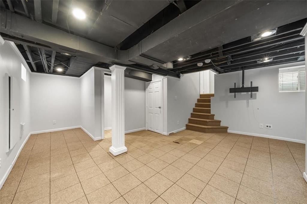 222 W 70 Street — photo 21