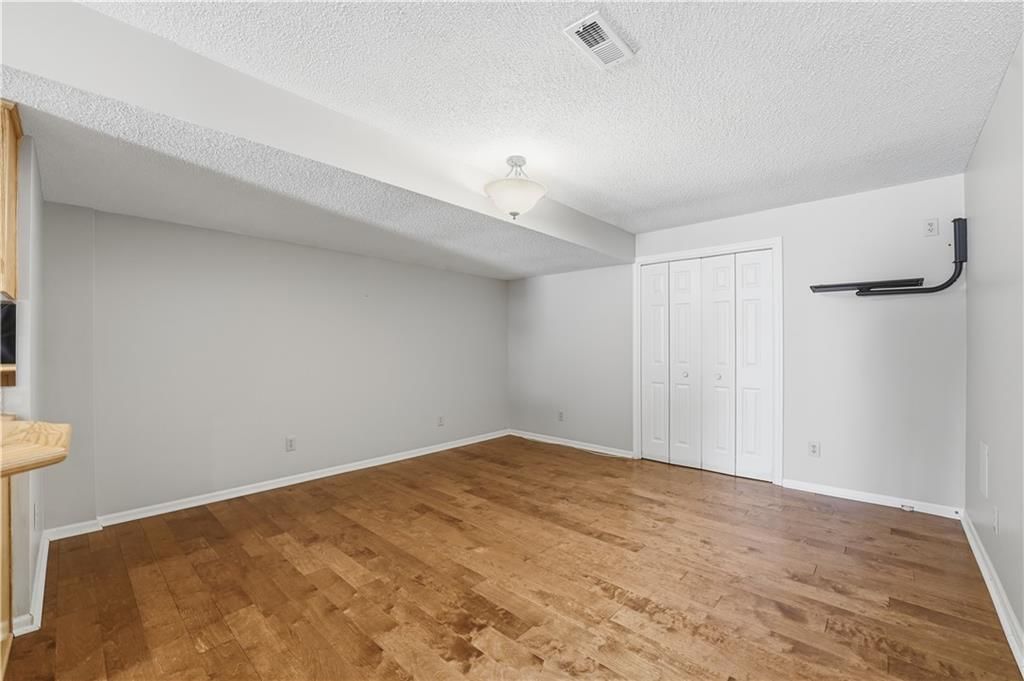6414 NW REVERE Drive — photo 36