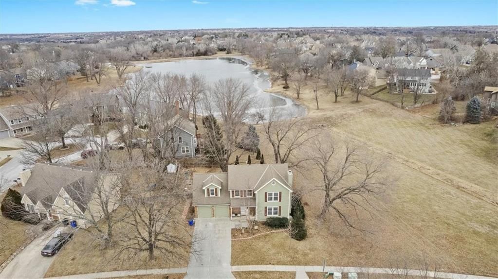 620 N Persimmon Drive — photo 2