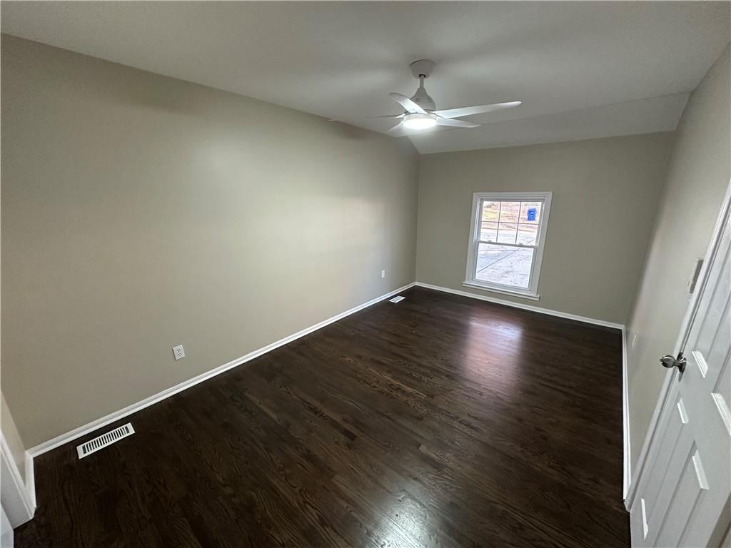 8132 Goodman Street — photo 11