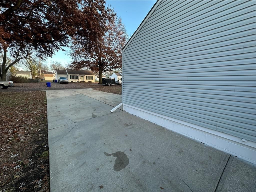 8132 Goodman Street — photo 25