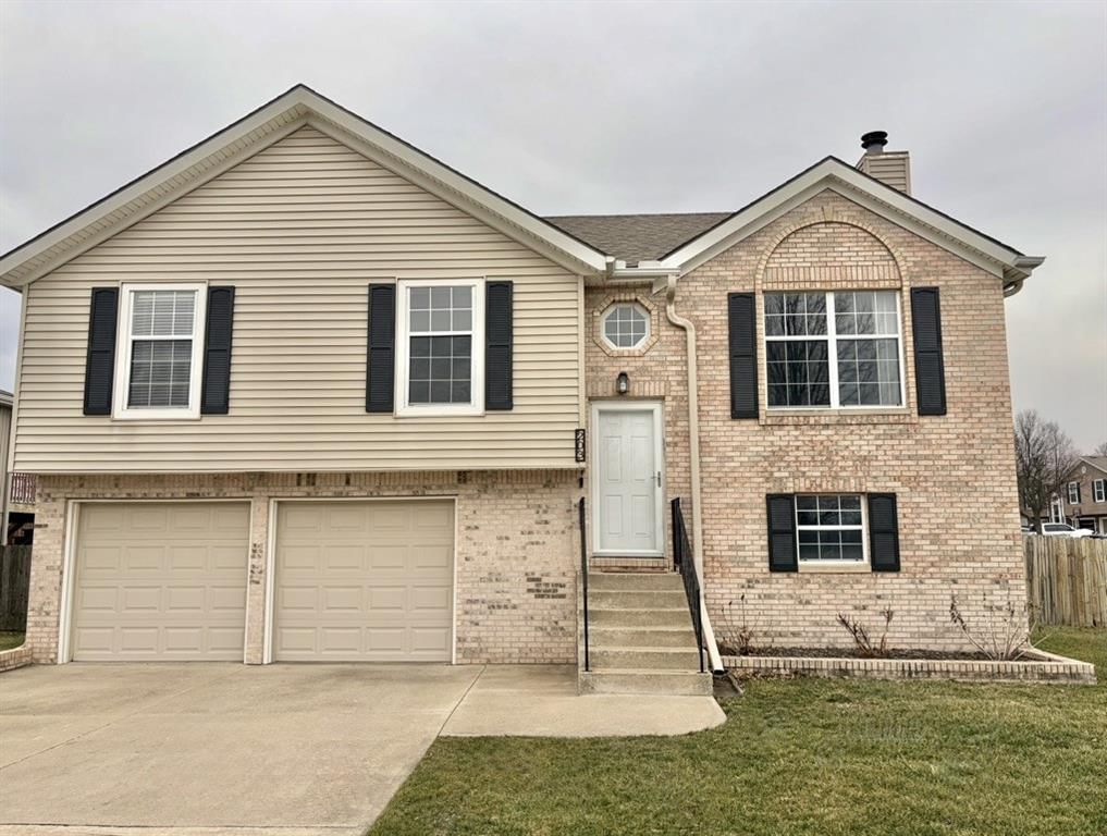 203 NW 112th Terrace, Kansas City, MO