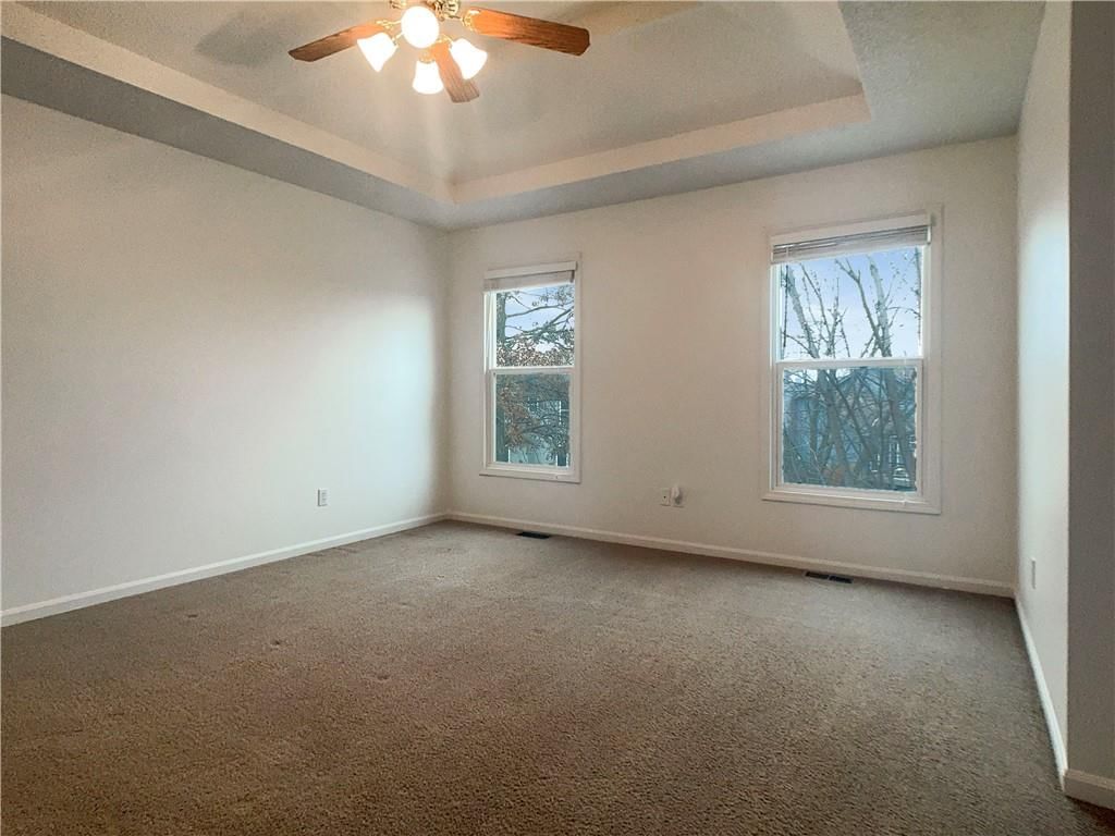18860 W 159th Terrace — photo 7