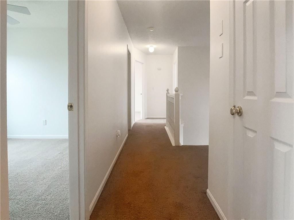 18860 W 159th Terrace — photo 8