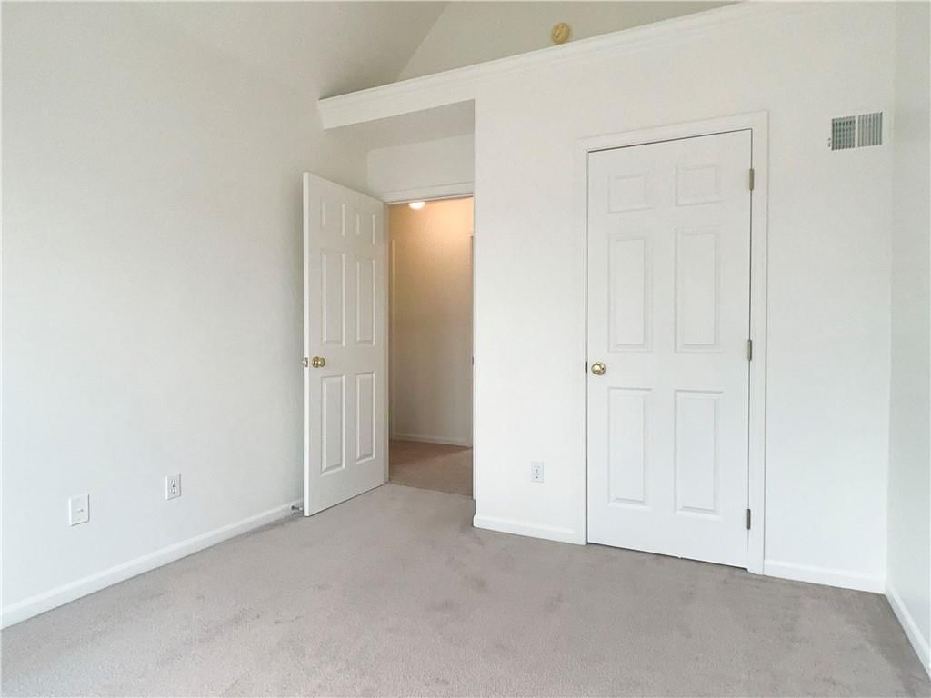 18860 W 159th Terrace — photo 12