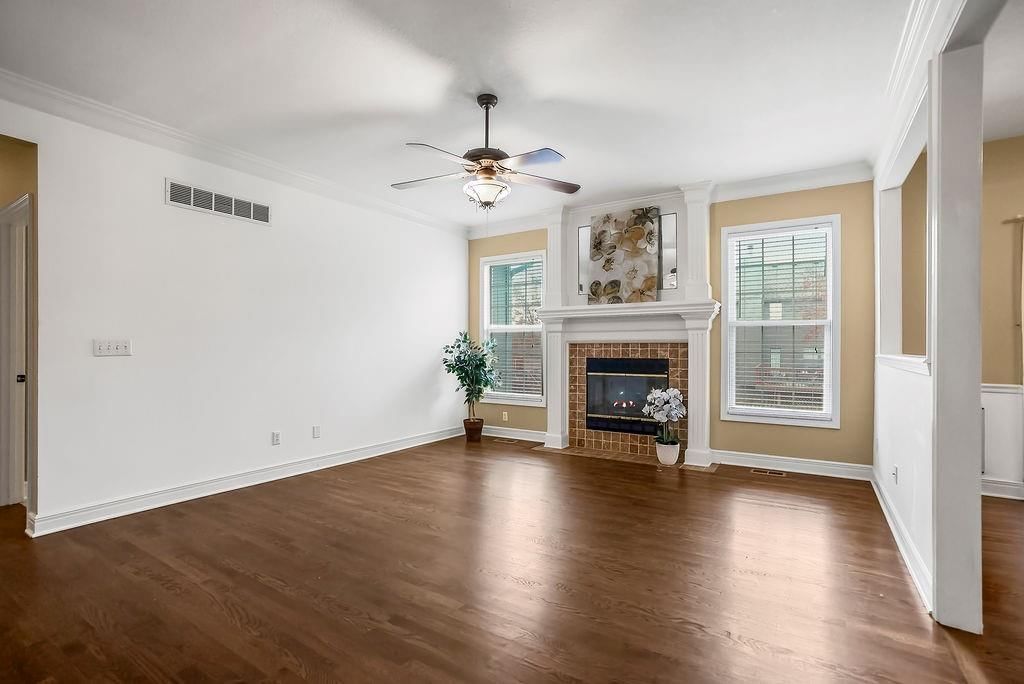811 Stratford Drive — photo 10