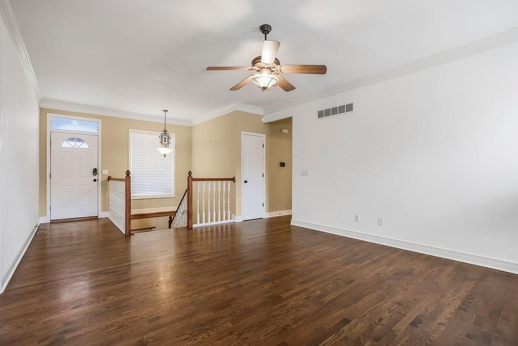 811 Stratford Drive — photo 12