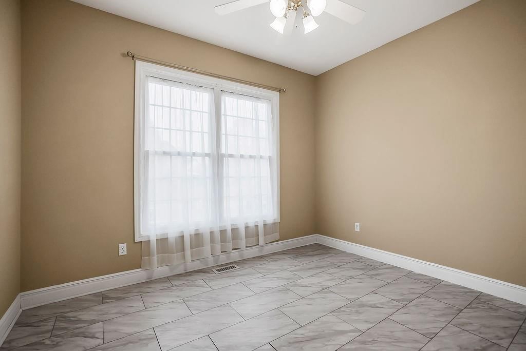 811 Stratford Drive — photo 19
