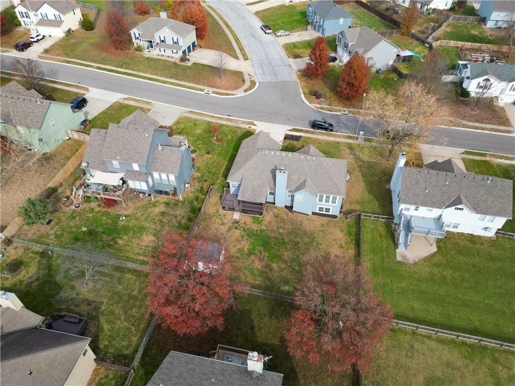 811 Stratford Drive — photo 34