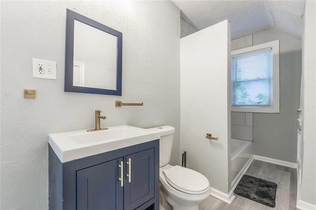 2641 Agnes Avenue — photo 5