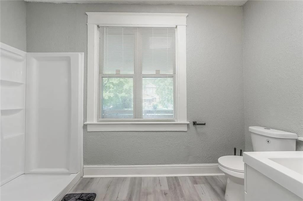 2641 Agnes Avenue — photo 9