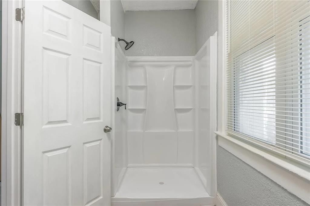 2641 Agnes Avenue — photo 10