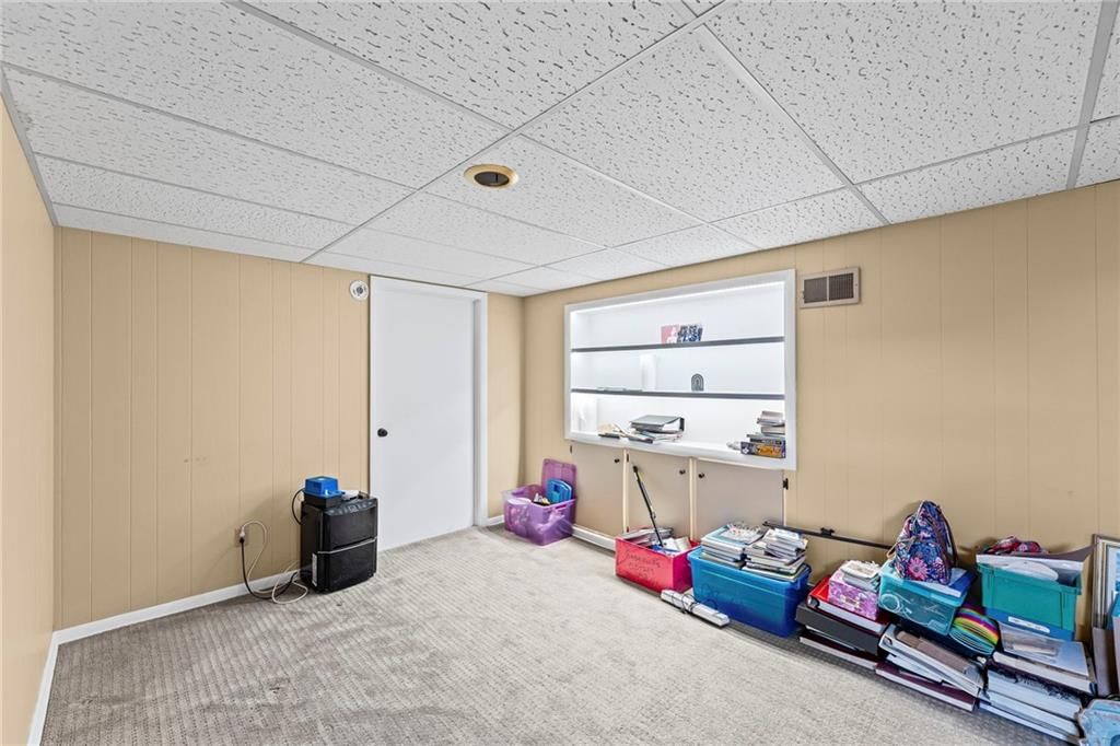 8428 Beverly Drive — photo 24