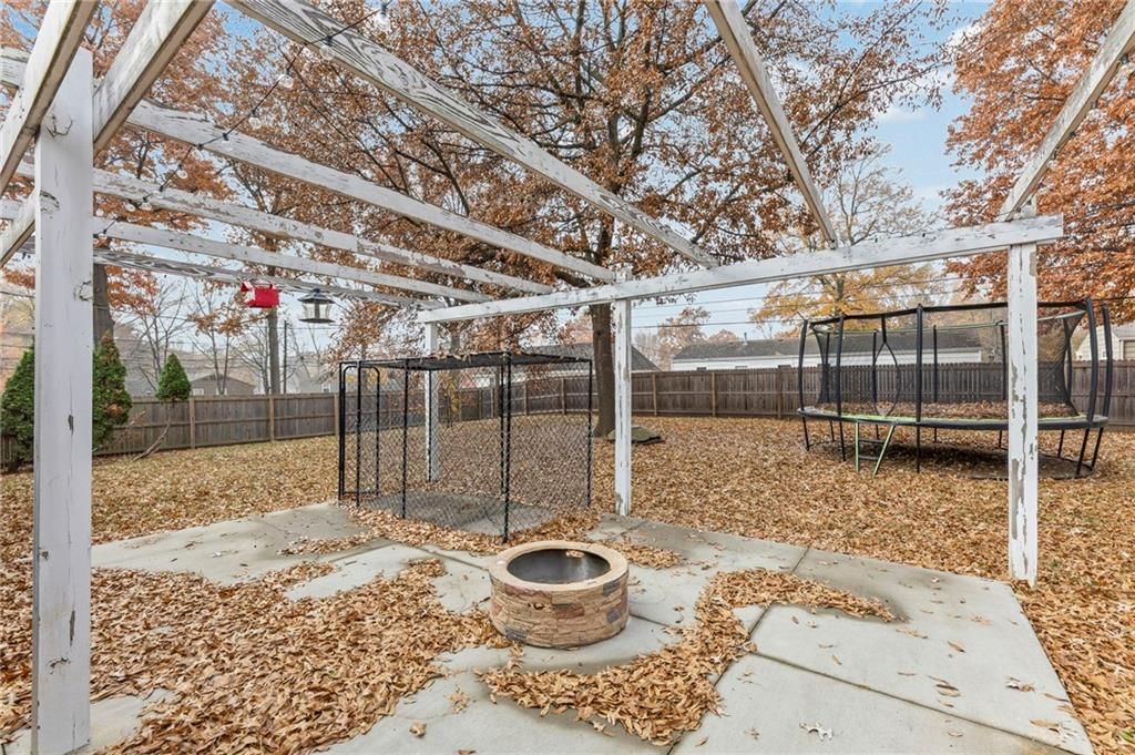 8428 Beverly Drive — photo 33