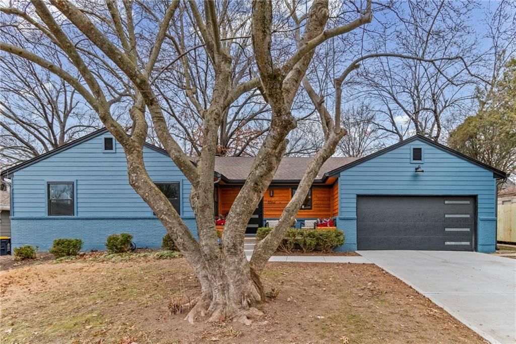 8512 Belleview Avenue — photo 2