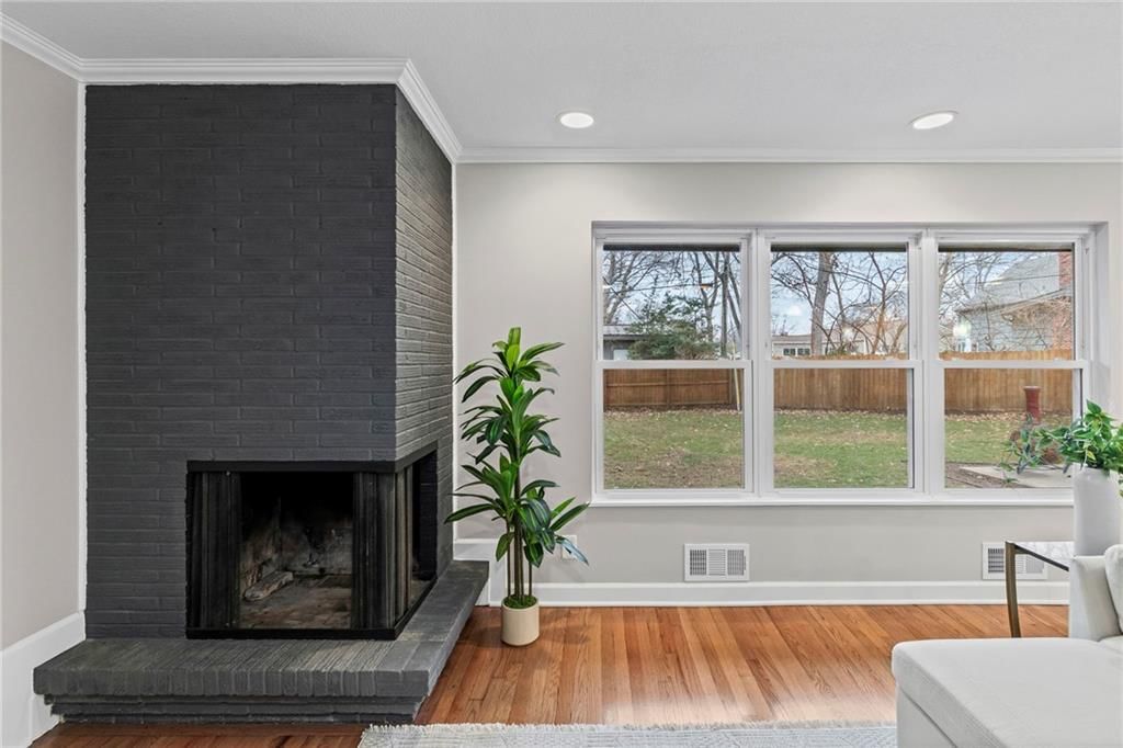 8512 Belleview Avenue — photo 7