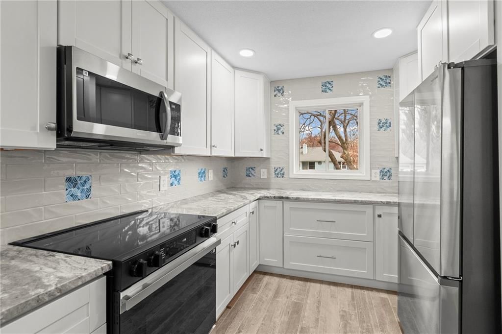 8512 Belleview Avenue — photo 13
