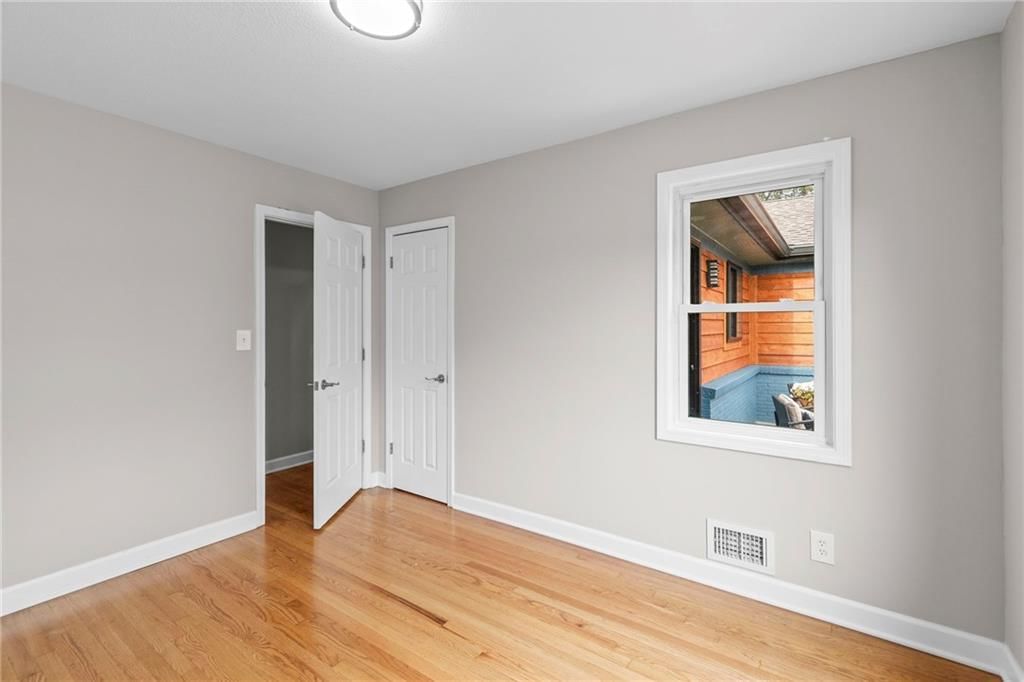 8512 Belleview Avenue — photo 25